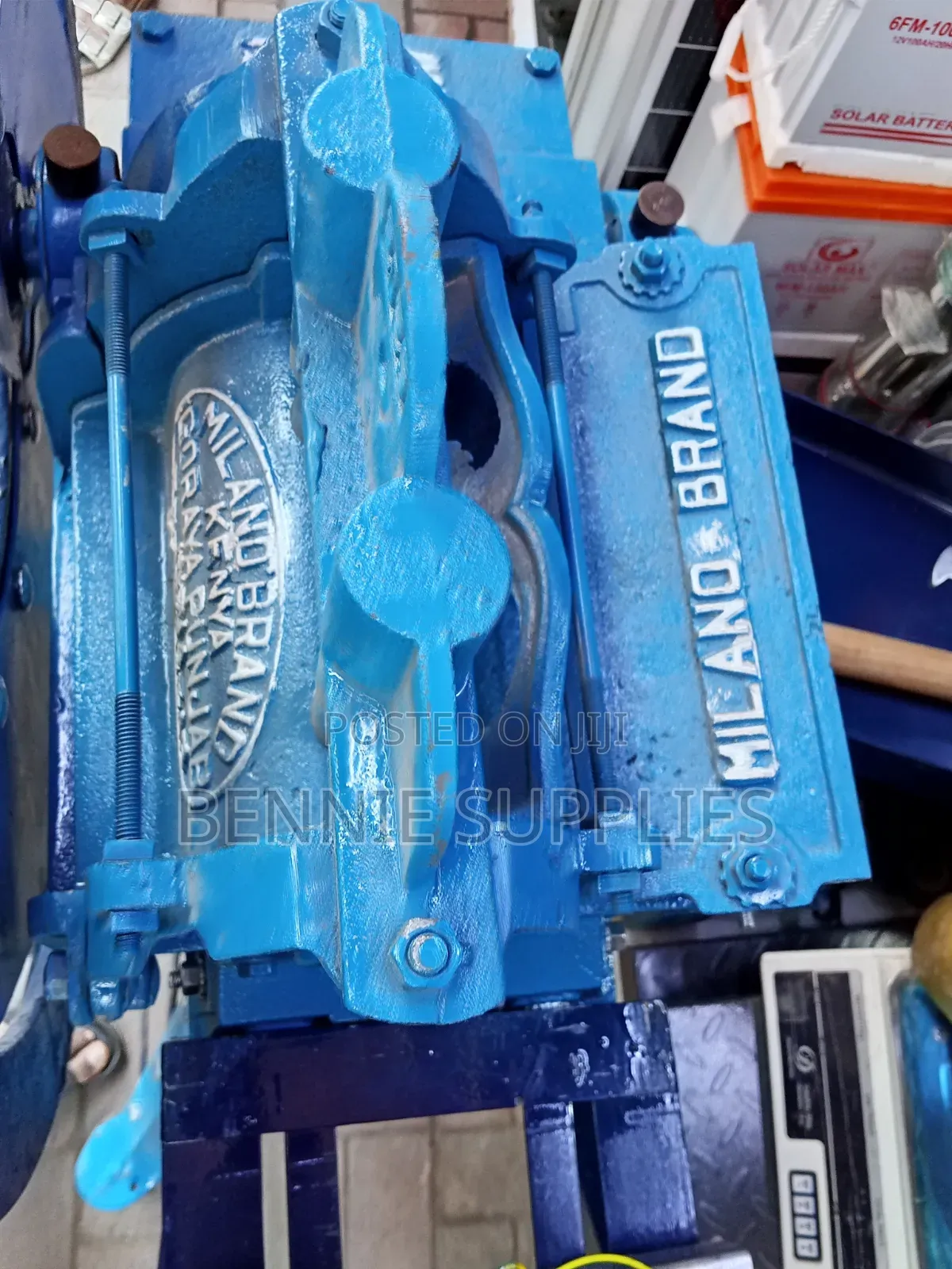 Milano Chaff Cutter