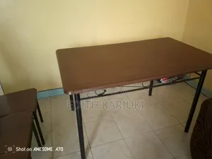 Selling Dining Table