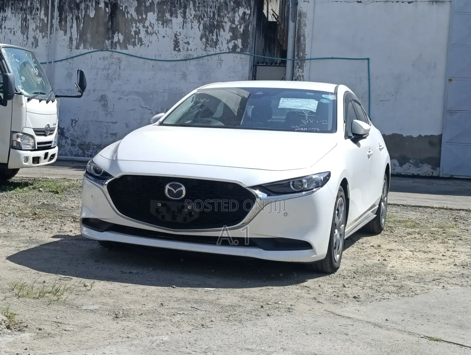 Mazda 3 2019 Off white