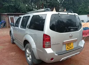 Nissan Pathfinder 2013 Silver