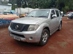 Nissan Pathfinder 2013 Silver