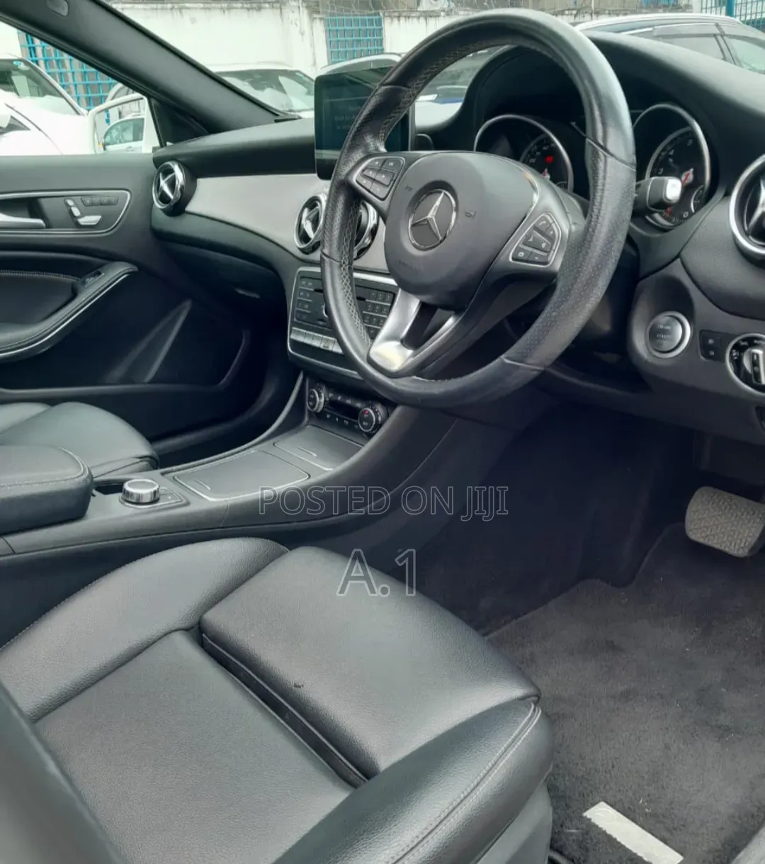 Mercedes-Benz GLA-Class 2019 Pearl