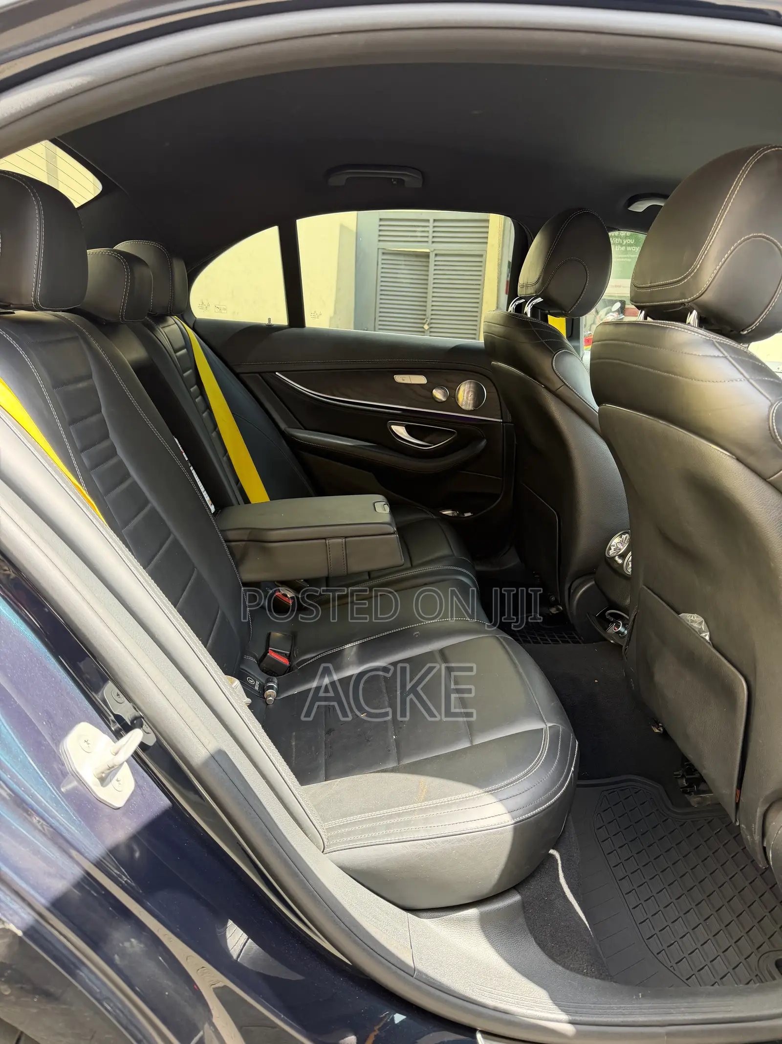 Mercedes-Benz E200 2019 Blue