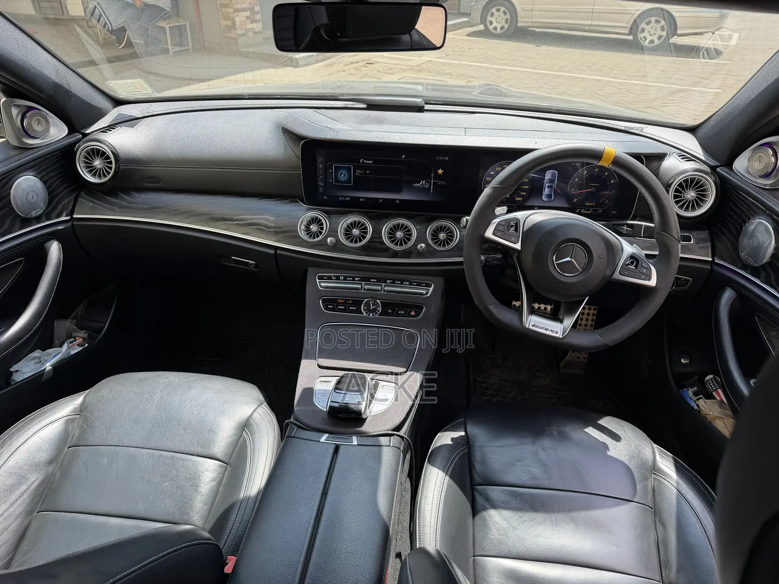 Mercedes-Benz E200 2019 Blue
