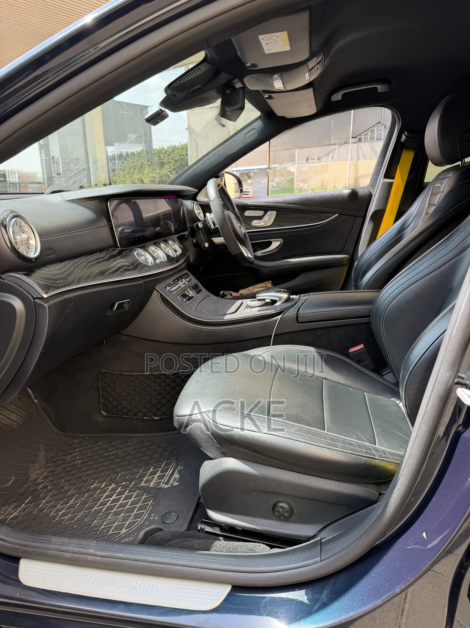 Mercedes-Benz E200 2019 Blue
