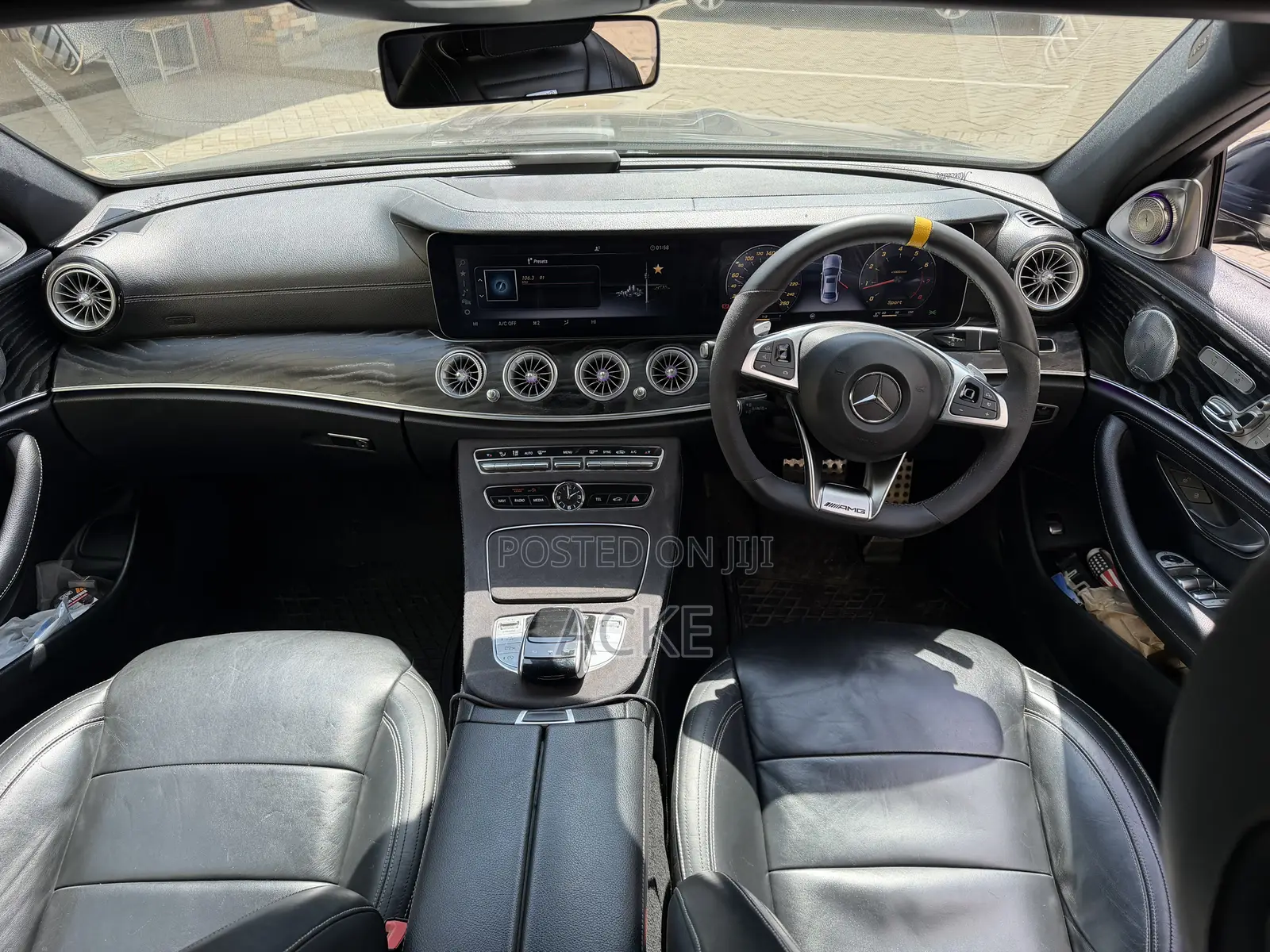Mercedes-Benz E200 2019 Blue