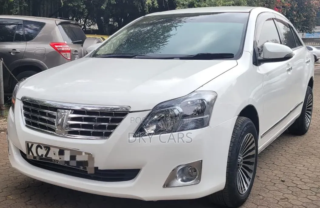 Toyota Premio 2013 White