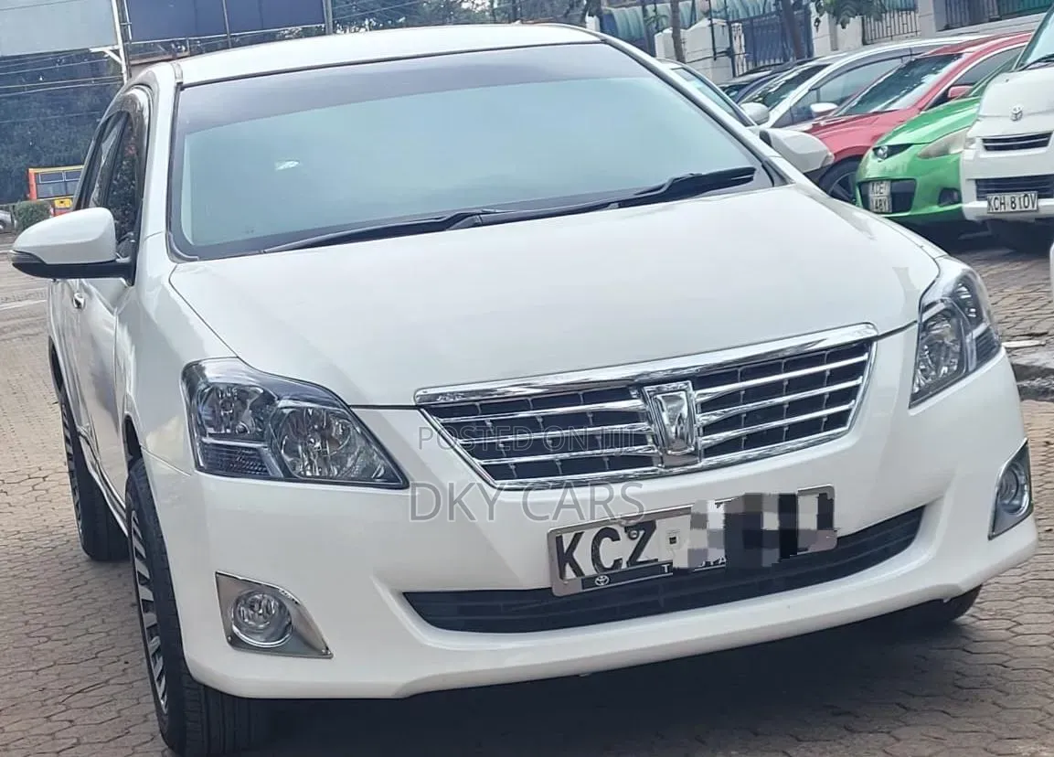 Toyota Premio 2013 White