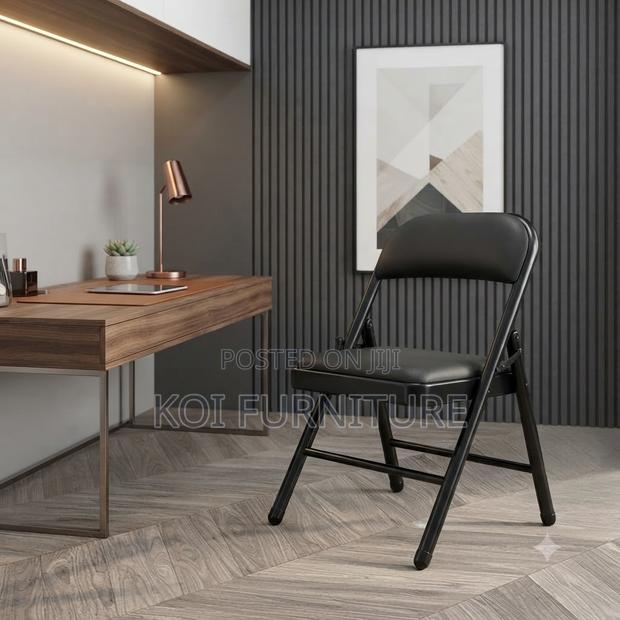 Office Chairs; Mid Back Black Office Smooth Meeting School Chairs - main view