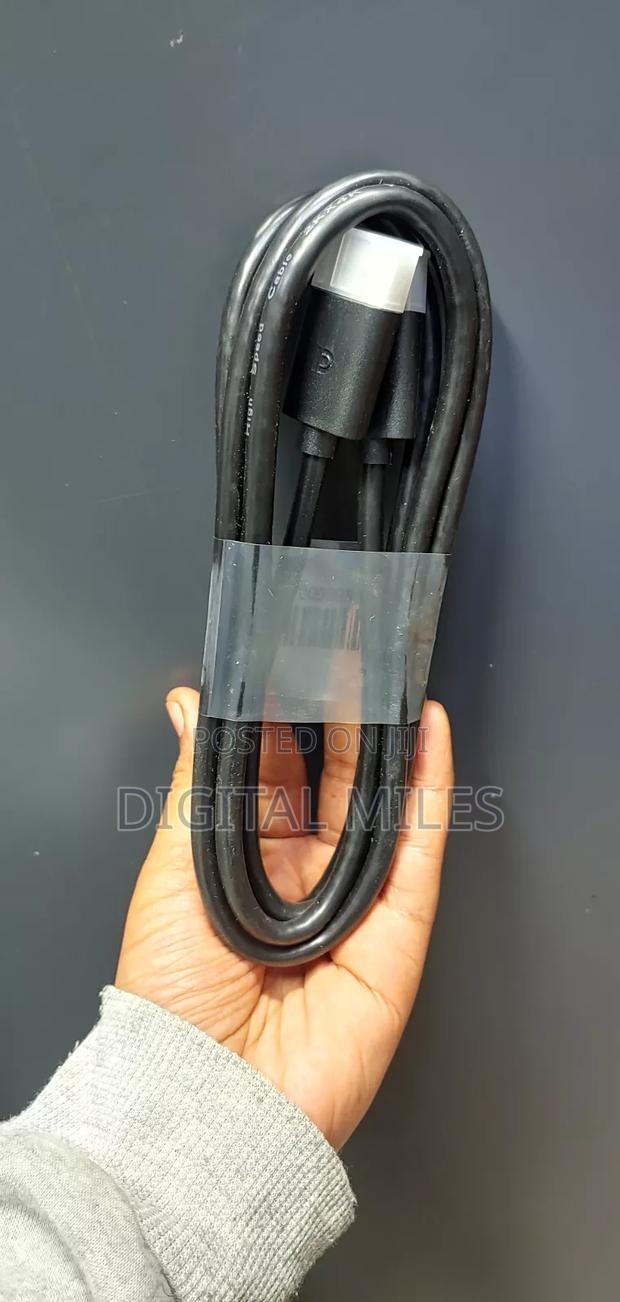 Display to Display Cable - main view