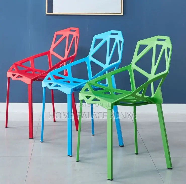 Plastic Chair: Creative Hollow Geometric Back Dining Chair