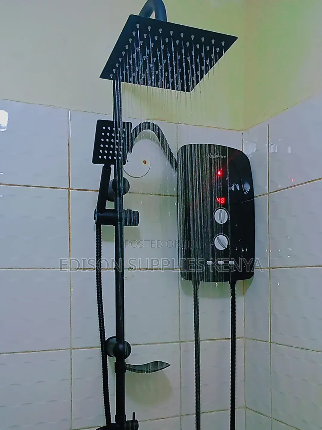 Black Lirlee Tankless Instant Water Heater With Pump Salty/Fresh