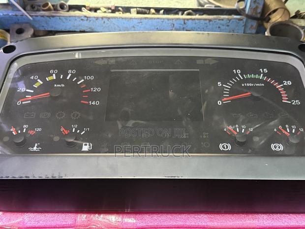 Speedo Clock Assembly(Odometer) Cs-Vp14 -Apc Mrap Brand New Original