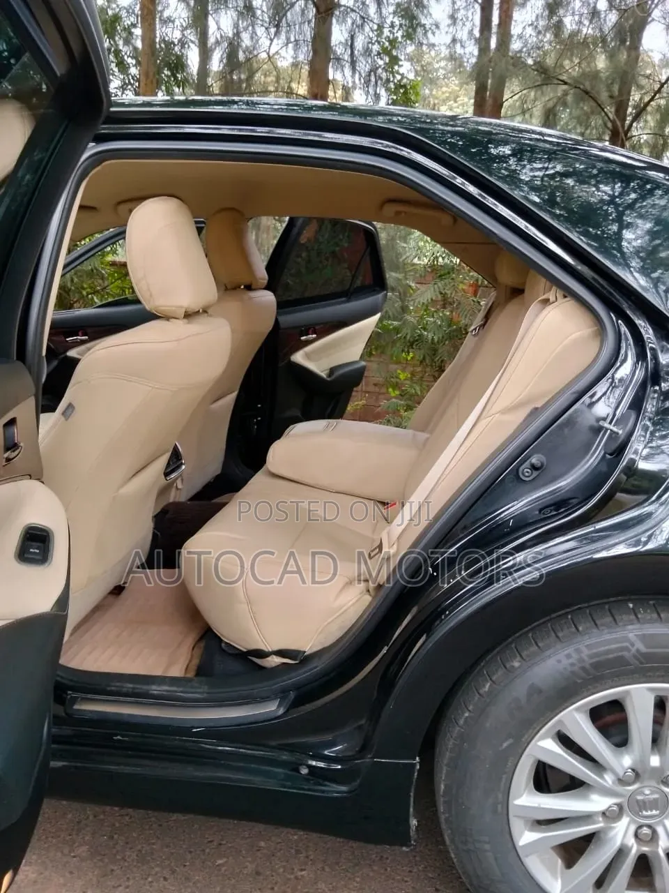 Toyota Crown 2014 Black