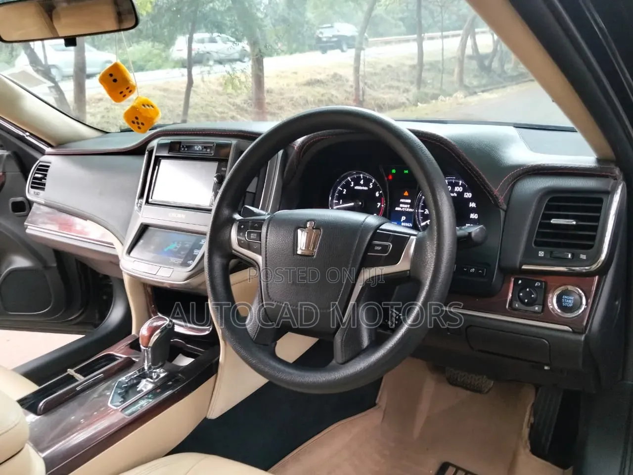 Toyota Crown 2014 Black