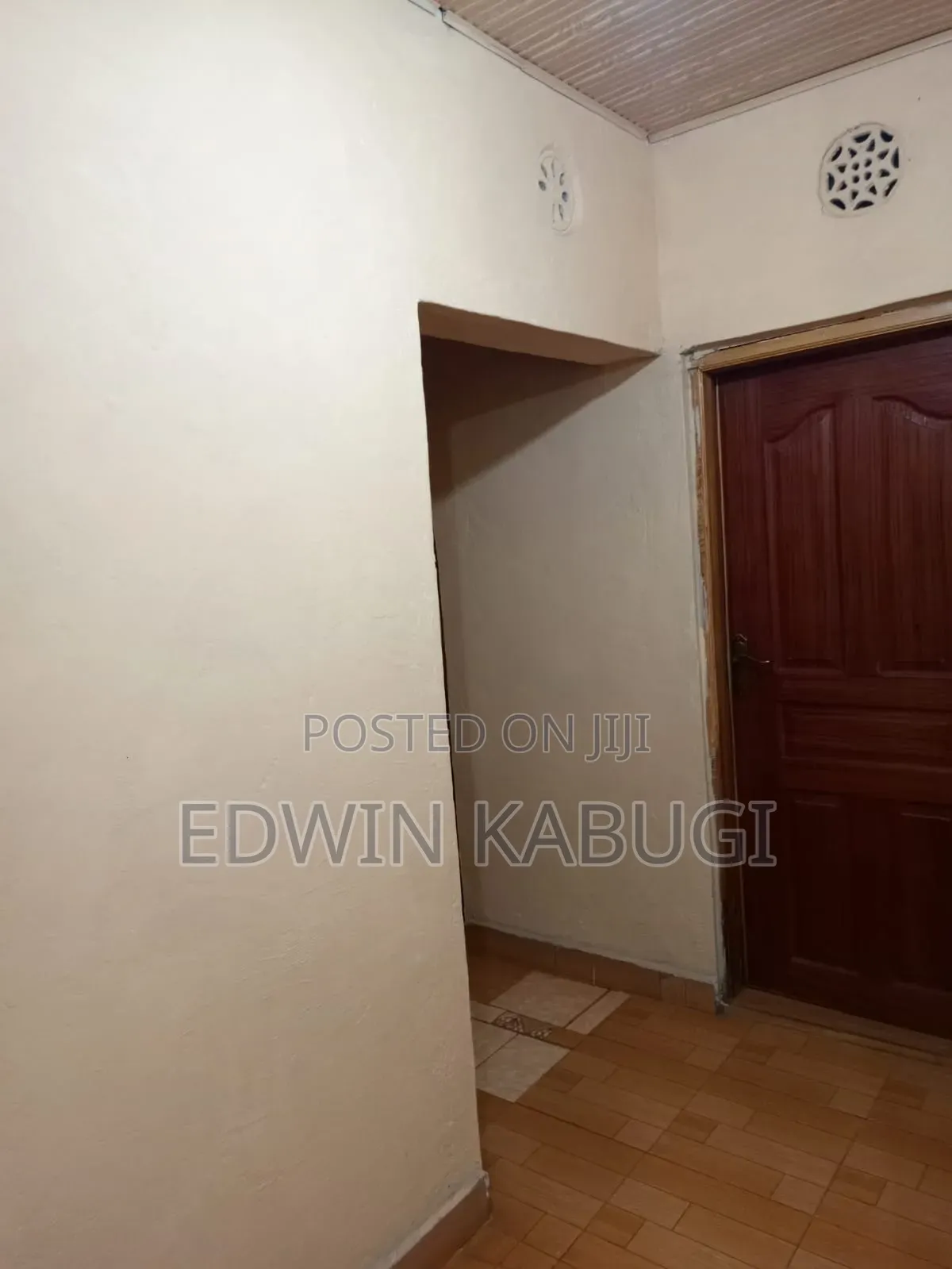 3bdrm Mansion in Riverside Estate, Kenyatta Road / Theta for sale