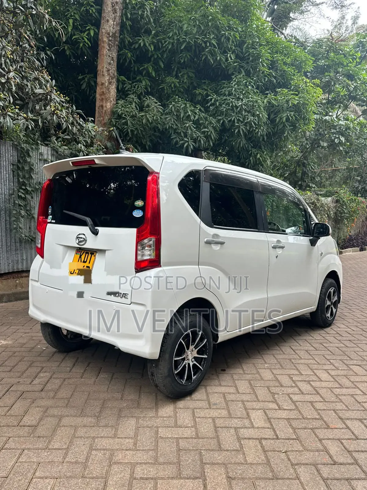 Daihatsu Move 2017 White