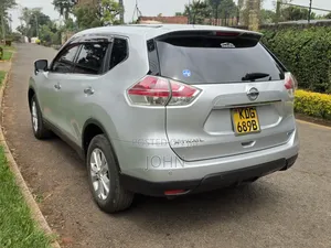 Nissan X-Trail 2.0 Petrol AWD 2014 Silver