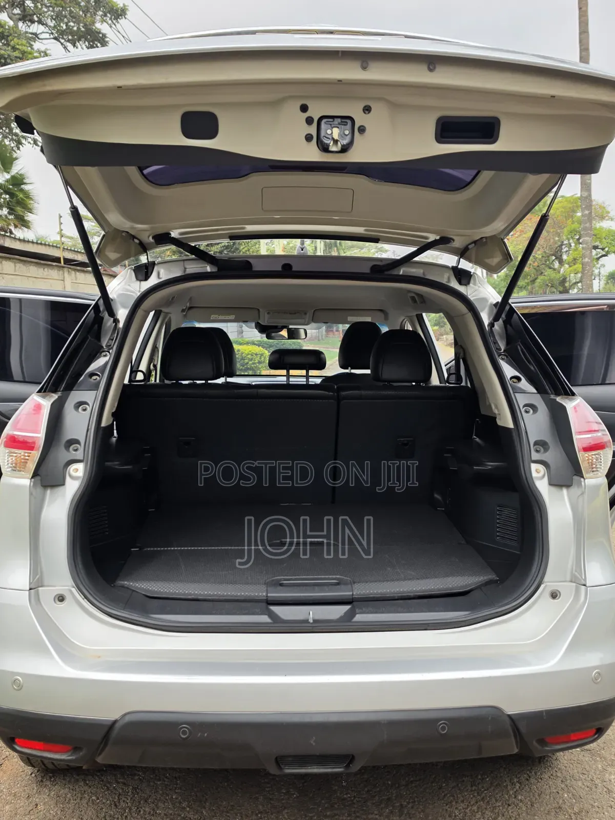 Nissan X-Trail 2.0 Petrol AWD 2014 Silver