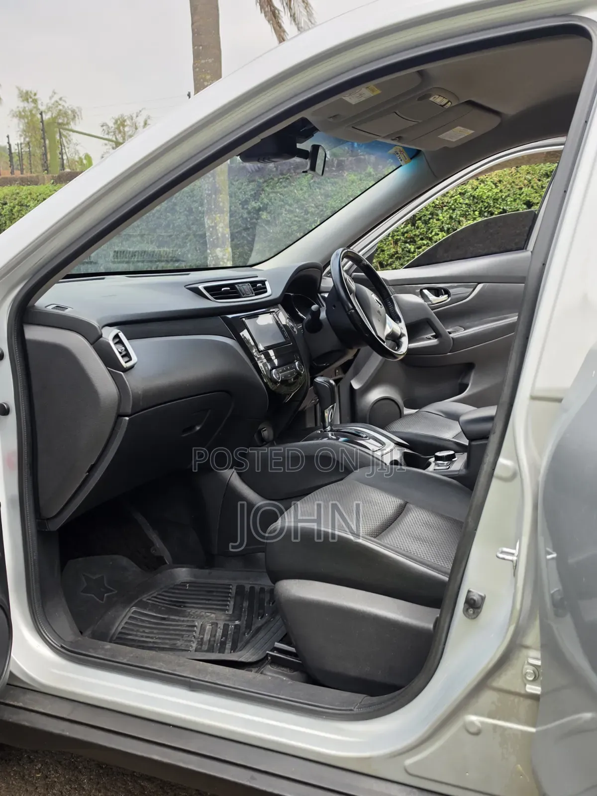 Nissan X-Trail 2.0 Petrol AWD 2014 Silver