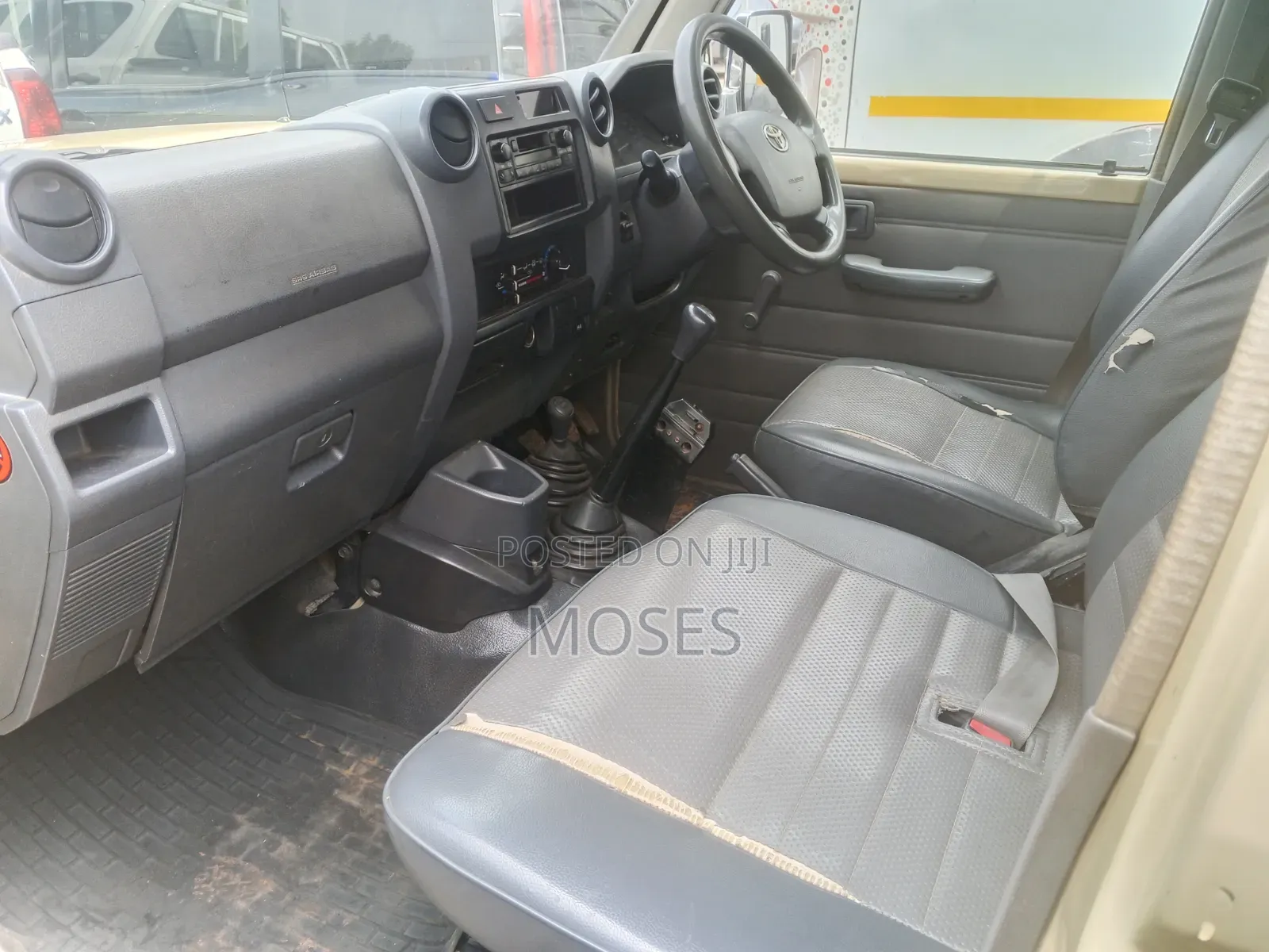 Toyota Land Cruiser 2010 Beige