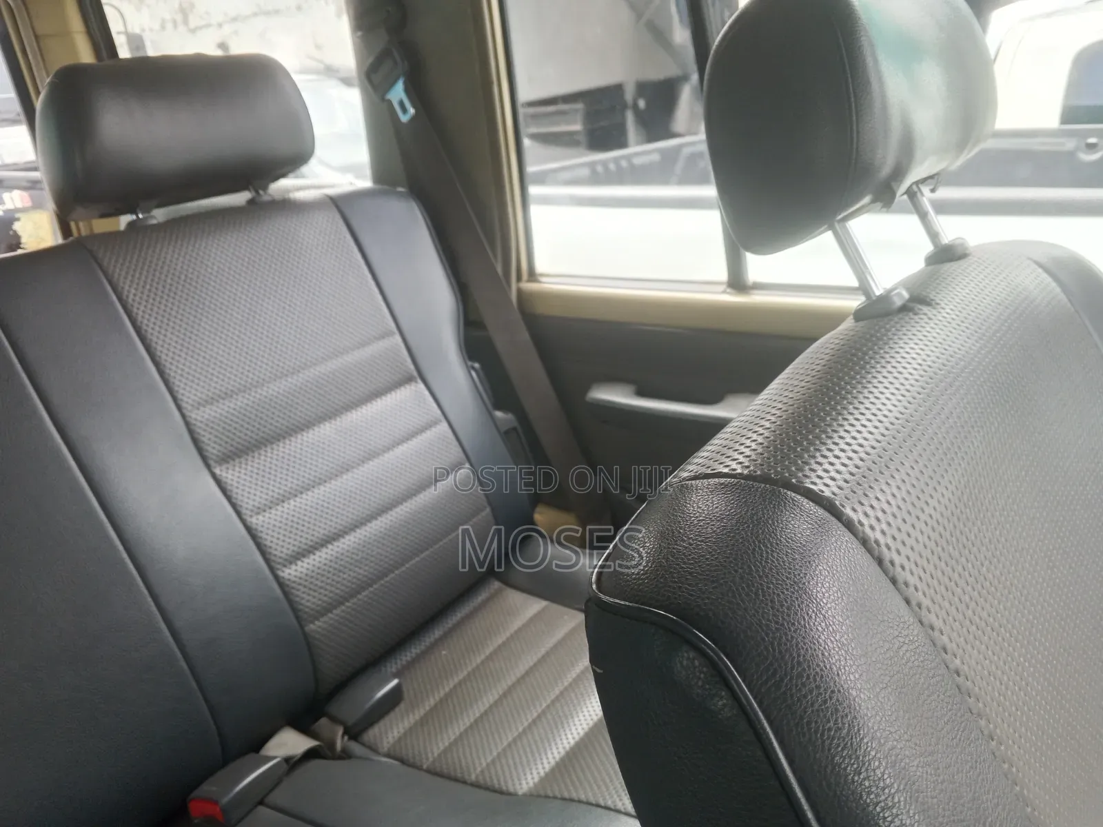 Toyota Land Cruiser 2010 Beige