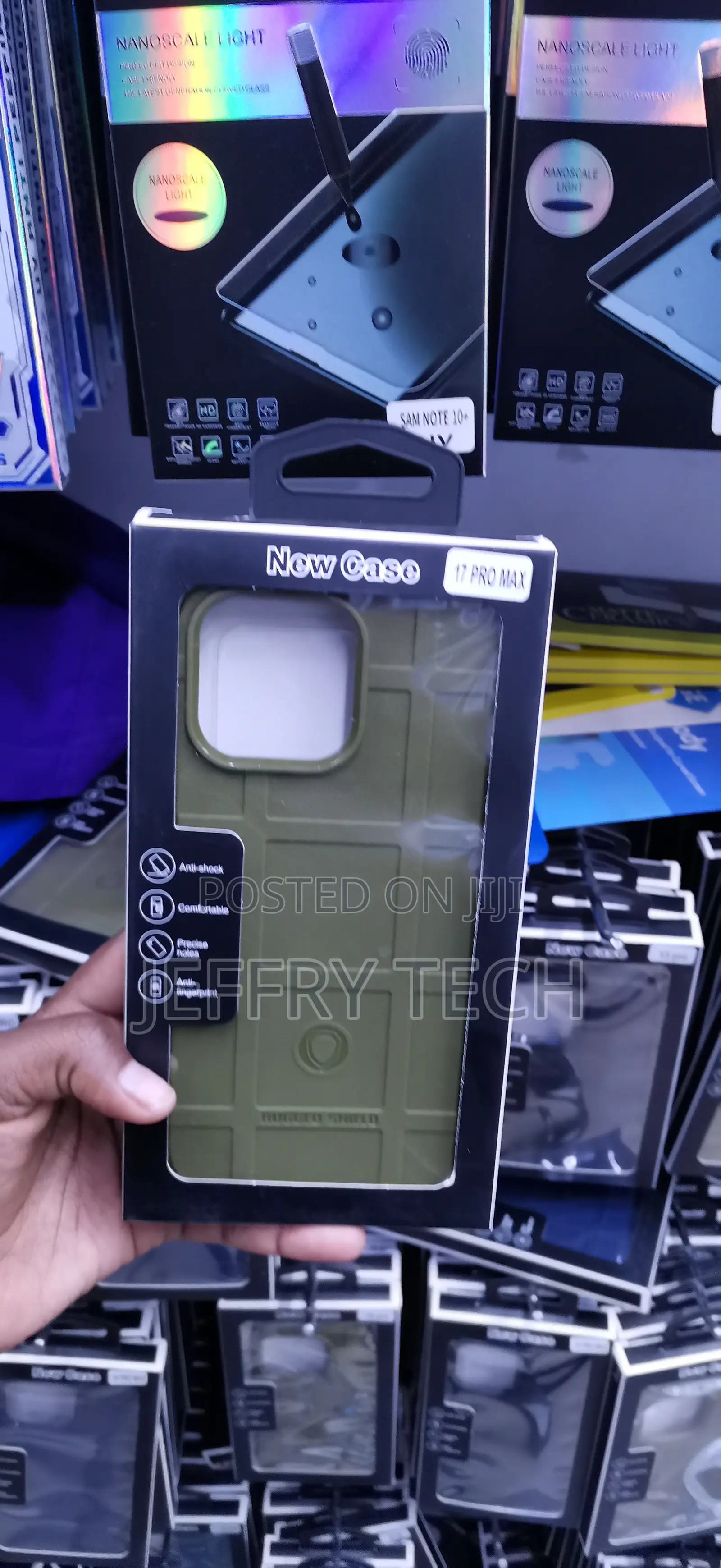 iPhone 17 Pro Max- Internal Groove Pattern for Impact Absorption Case