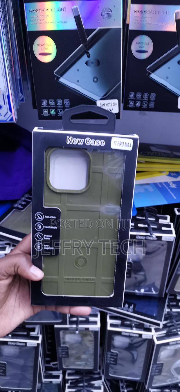 iPhone 17 Pro Max- Internal Groove Pattern for Impact Absorption Case