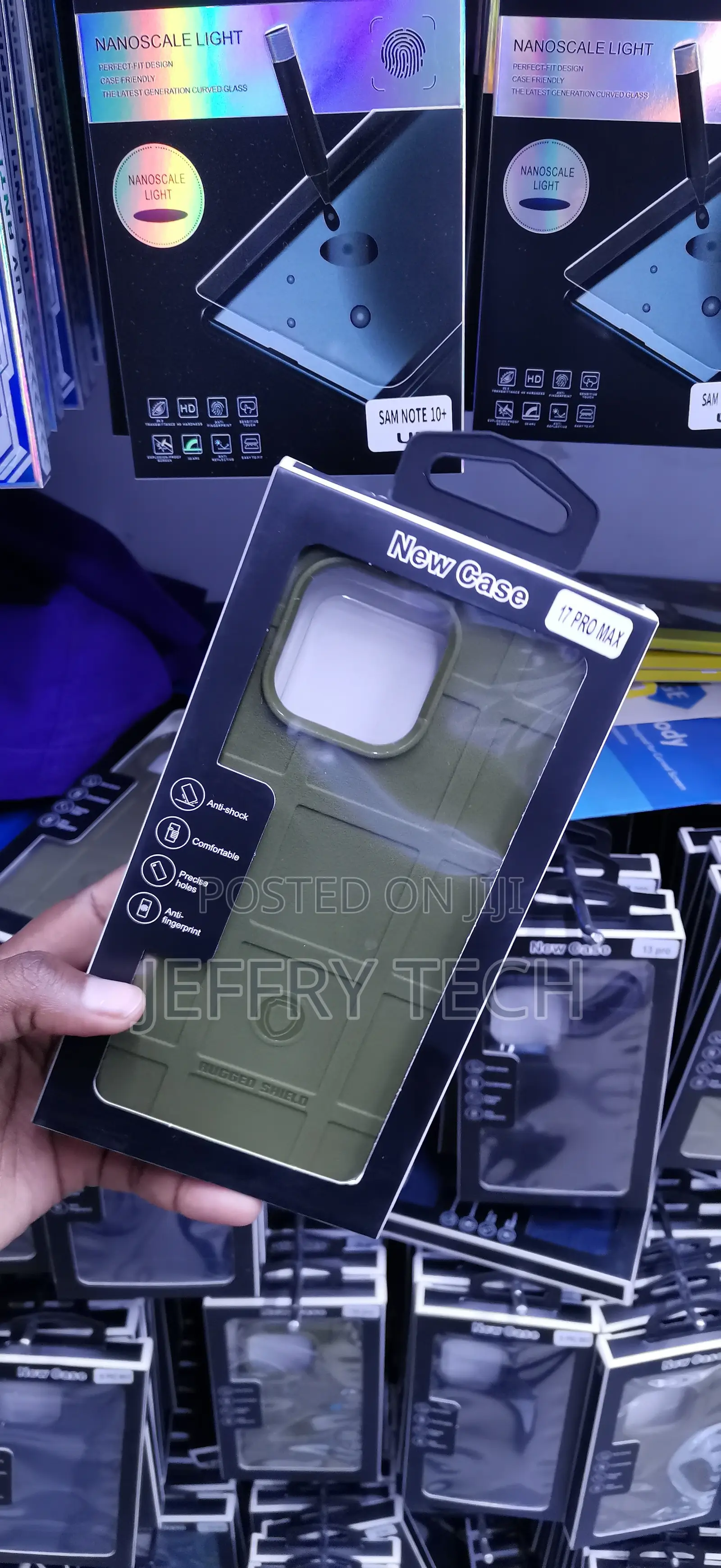 iPhone 17 Pro Max- Internal Groove Pattern for Impact Absorption Case