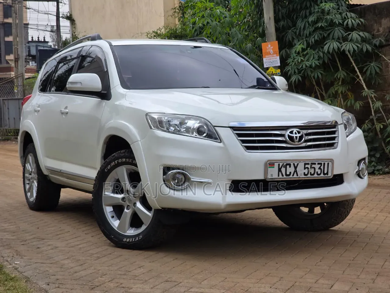 Toyota Vanguard 2012 White