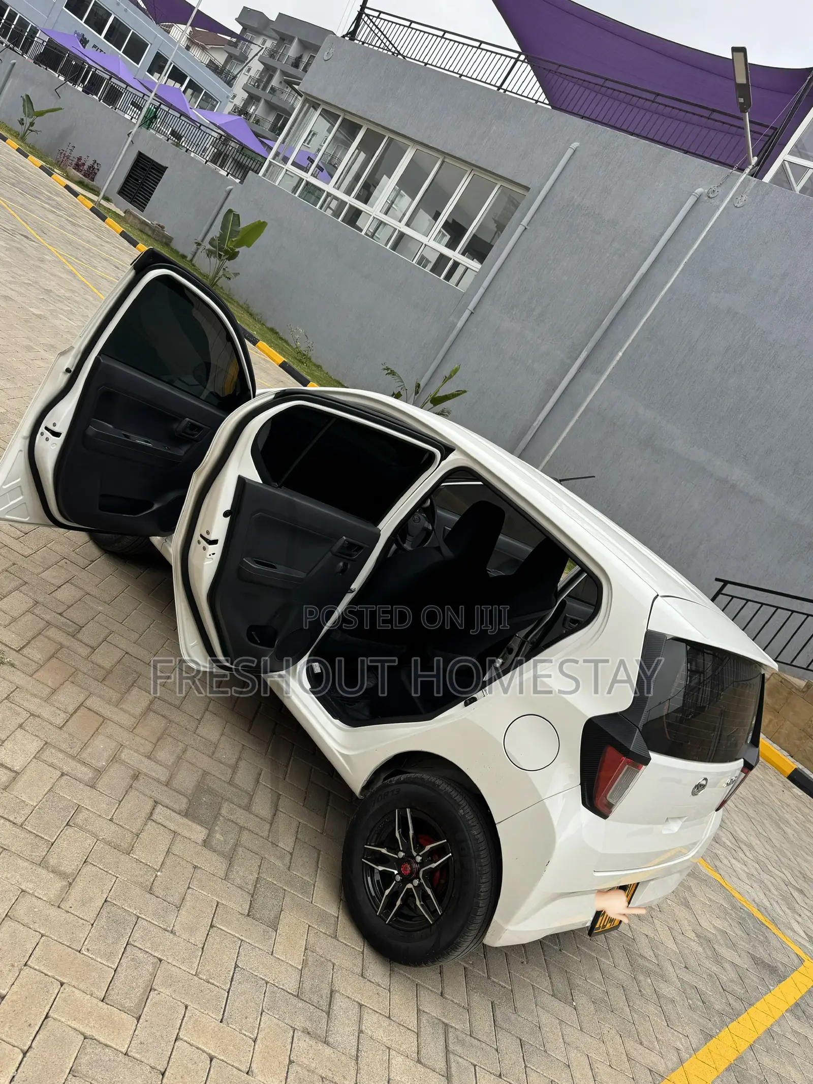 Daihatsu Mira 2018 White