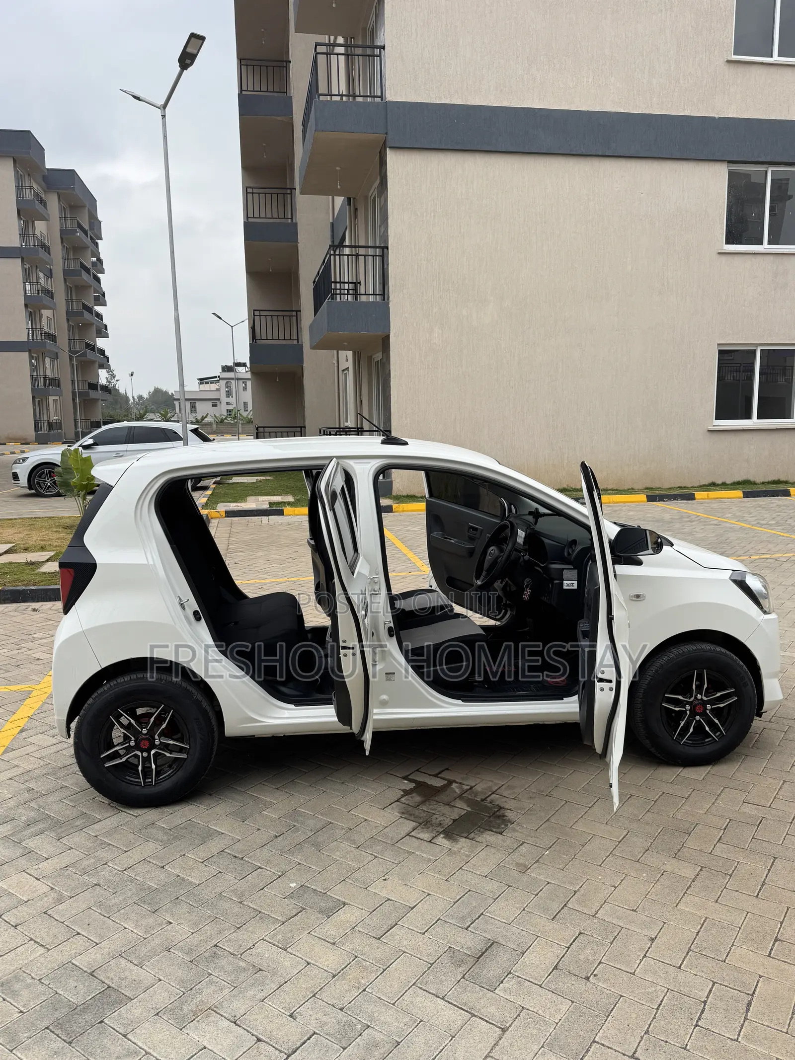 Daihatsu Mira 2018 White