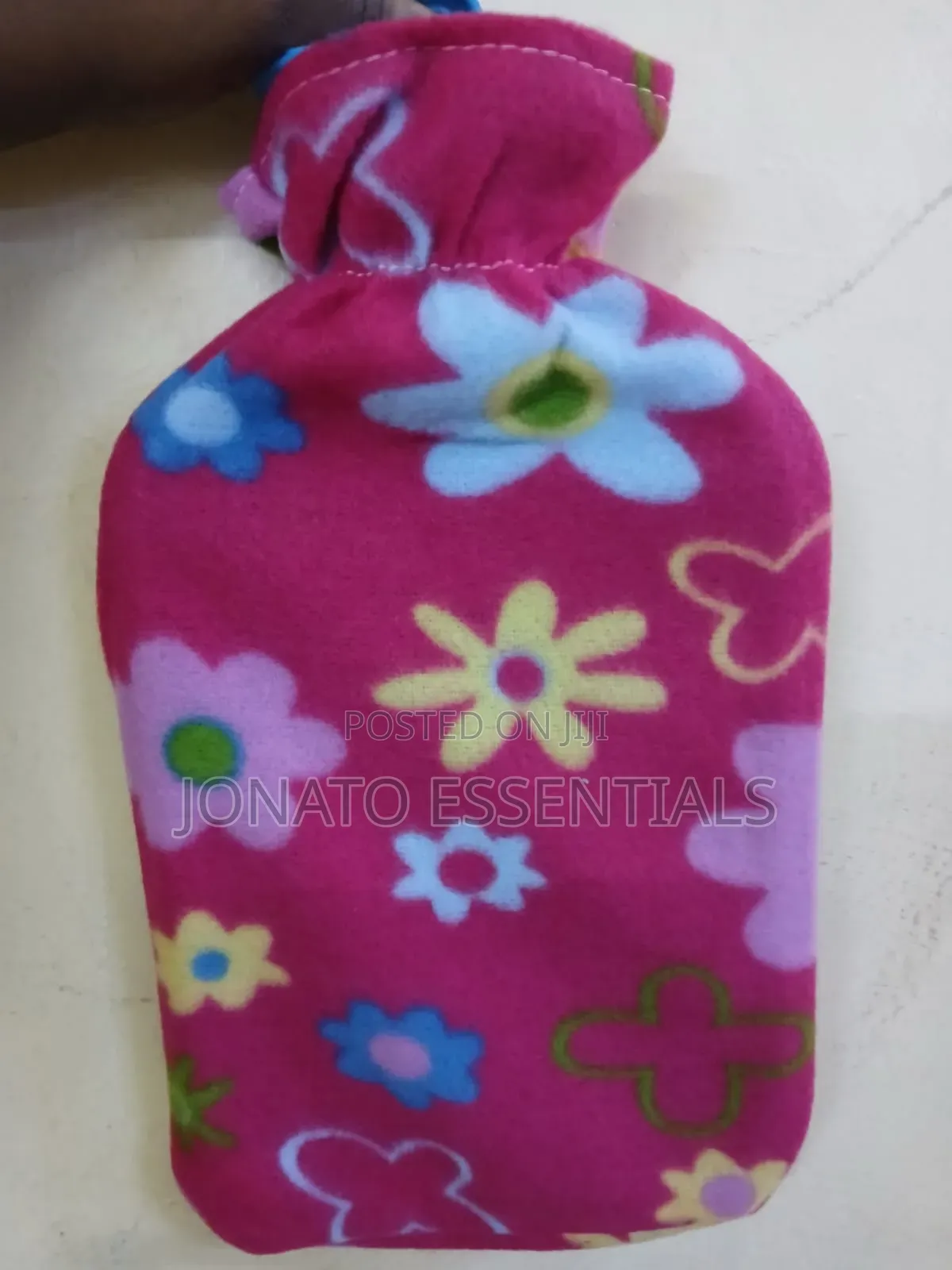 Hot Water Bottle With Soft Fleece Cover - 2l Capacity for Pain Relief