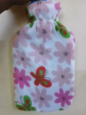 Hot Water Bottle With Soft Fleece Cover - 2l Capacity for Pain Relief