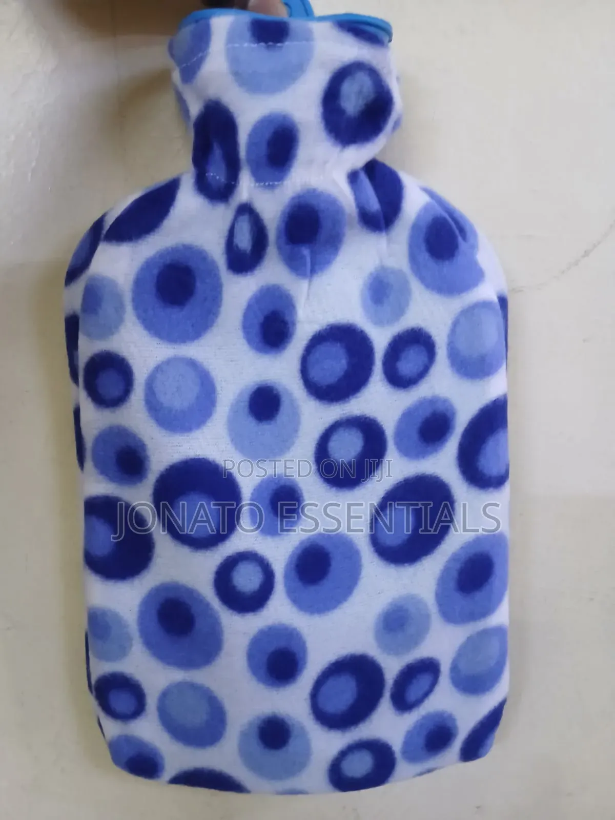 Hot Water Bottle With Soft Fleece Cover - 2l Capacity for Pain Relief