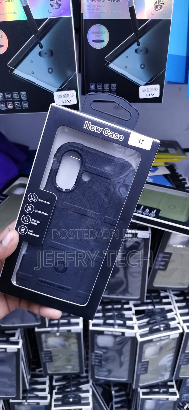 iPhone X / iPhone Xs Pill-Shaped Vertical Cutout Case - thumbnail 2