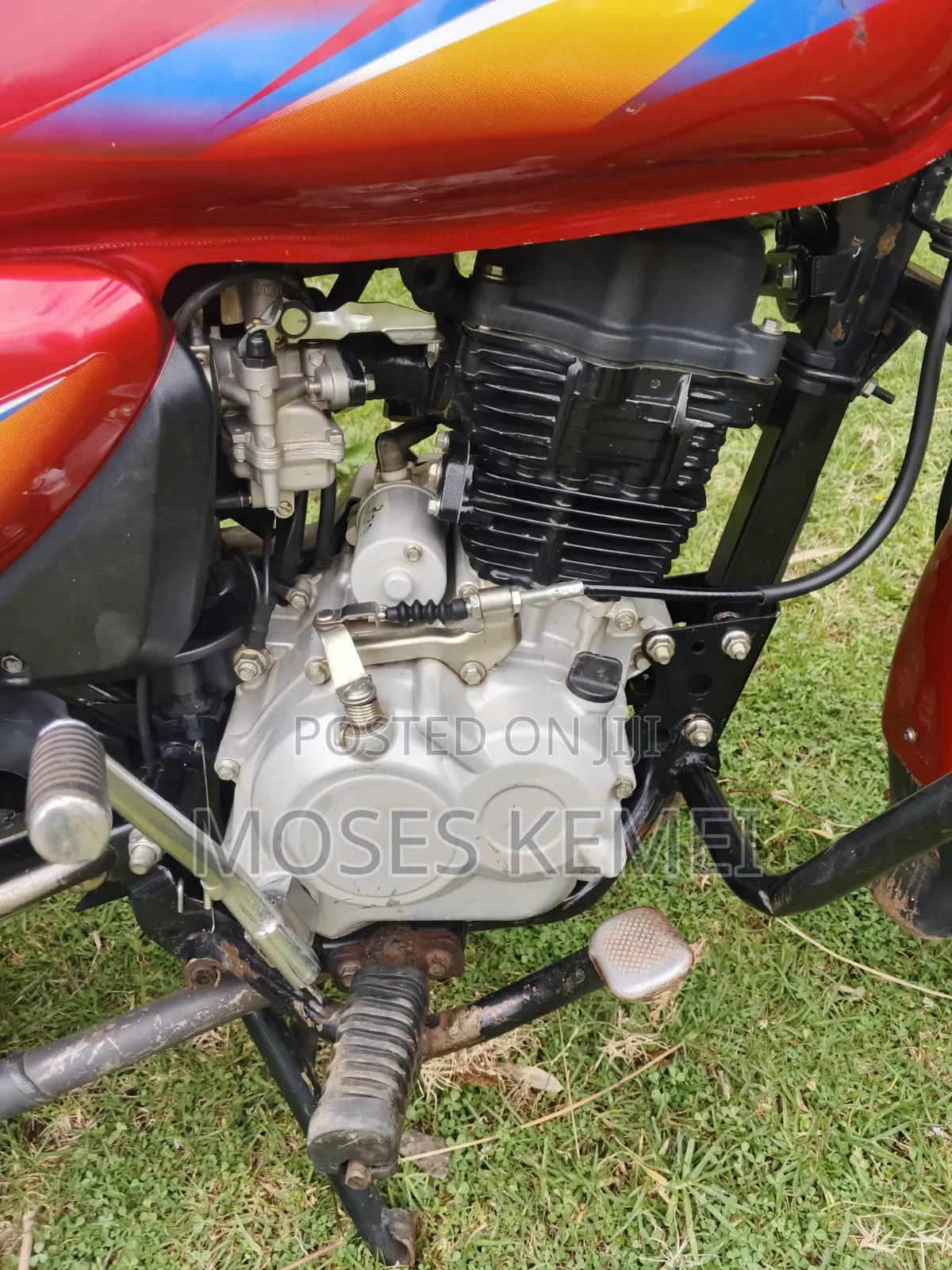 Bajaj Boxer 150 UG 2024 Red