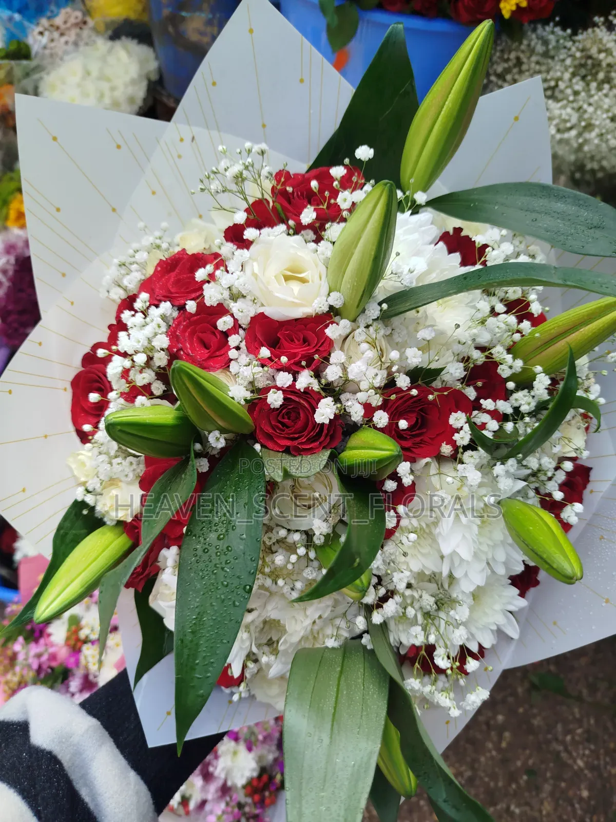 Lillie's and Roses Luxury Bouquet