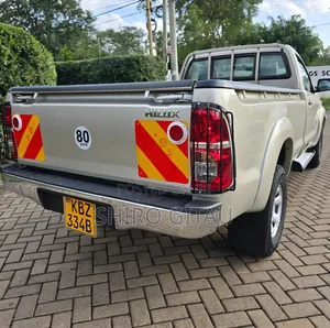 Toyota Hilux 2008 Silver