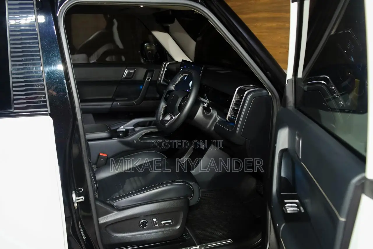 Jaecoo J6 EV AWD 2025 White