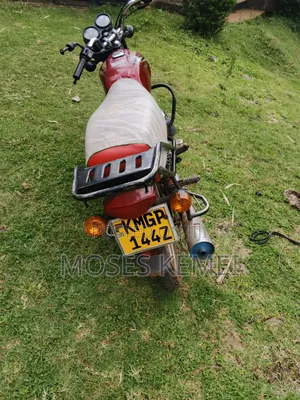 Bajaj Boxer 2024 Red