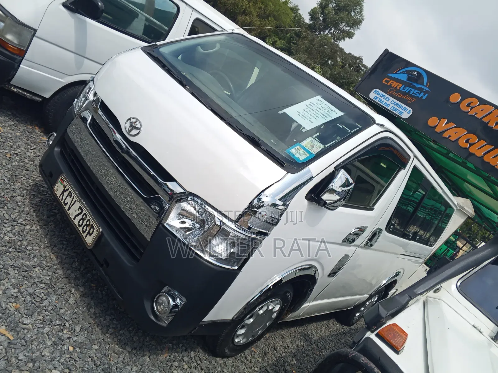 Toyota HiAce 2013 White