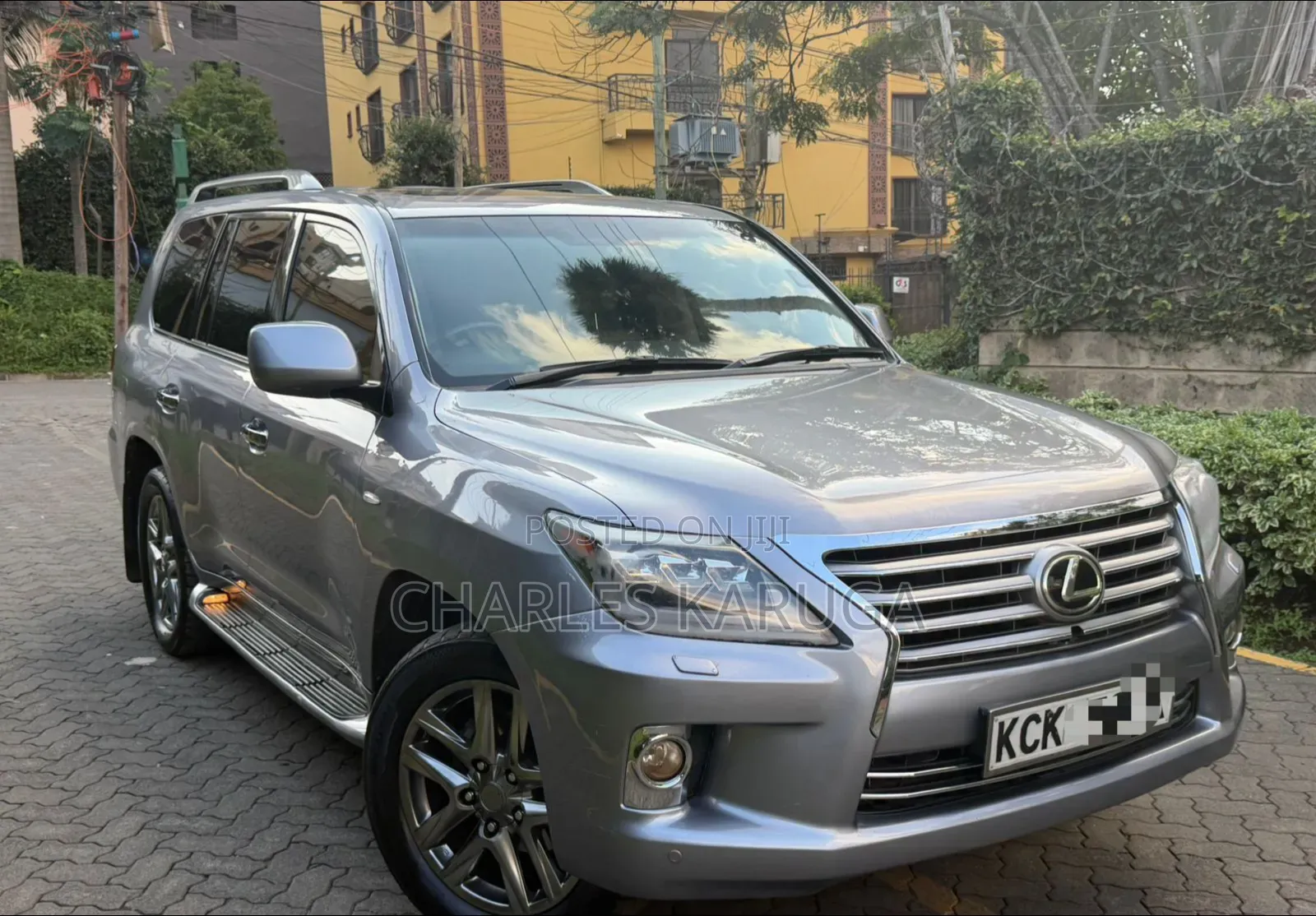 Lexus GX 2011 Silver