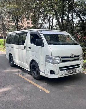 Toyota Grand HiAce 2013 White