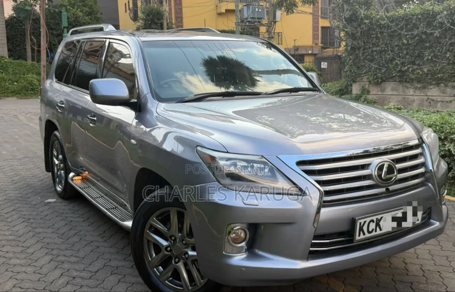 Lexus GX 2011 Silver