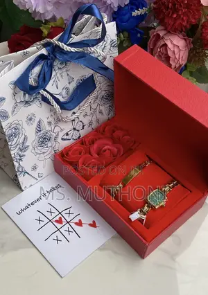 Chic Stylish (Great for Birthdays or "Just Because") Gift Set