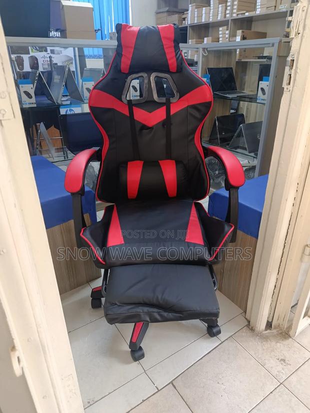 Ergonomic Gaming Chair With Footrest - thumbnail 2