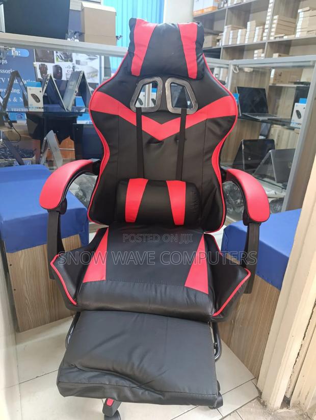 Ergonomic Gaming Chair With Footrest - thumbnail 3