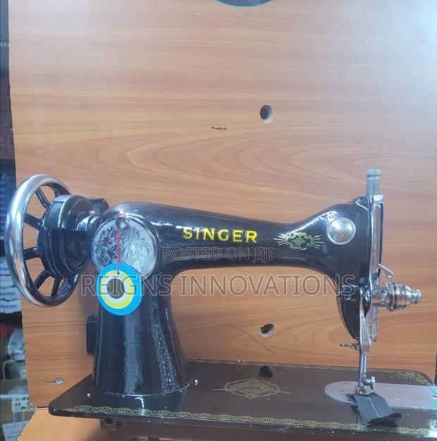Singer Sewing Machine - thumbnail 2
