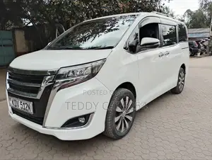 Toyota Esquire 2019 White
